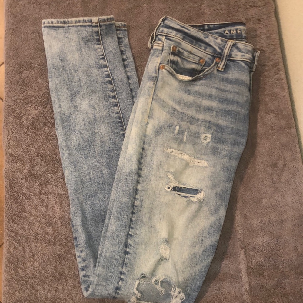 American eagle mens air flex jeans. Light wash distressed. - Picture 3 of 3